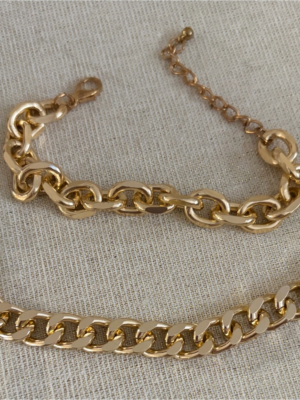 Gold Tone Chain Bracelet Set - Elegant Women's Jewelry - Picture 6 of 6